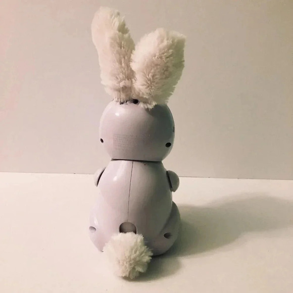 Spin Master Zoomer Hungry Bunnies Shreddy  White Interactive Bunny Rabbit - Picture 7 of 15